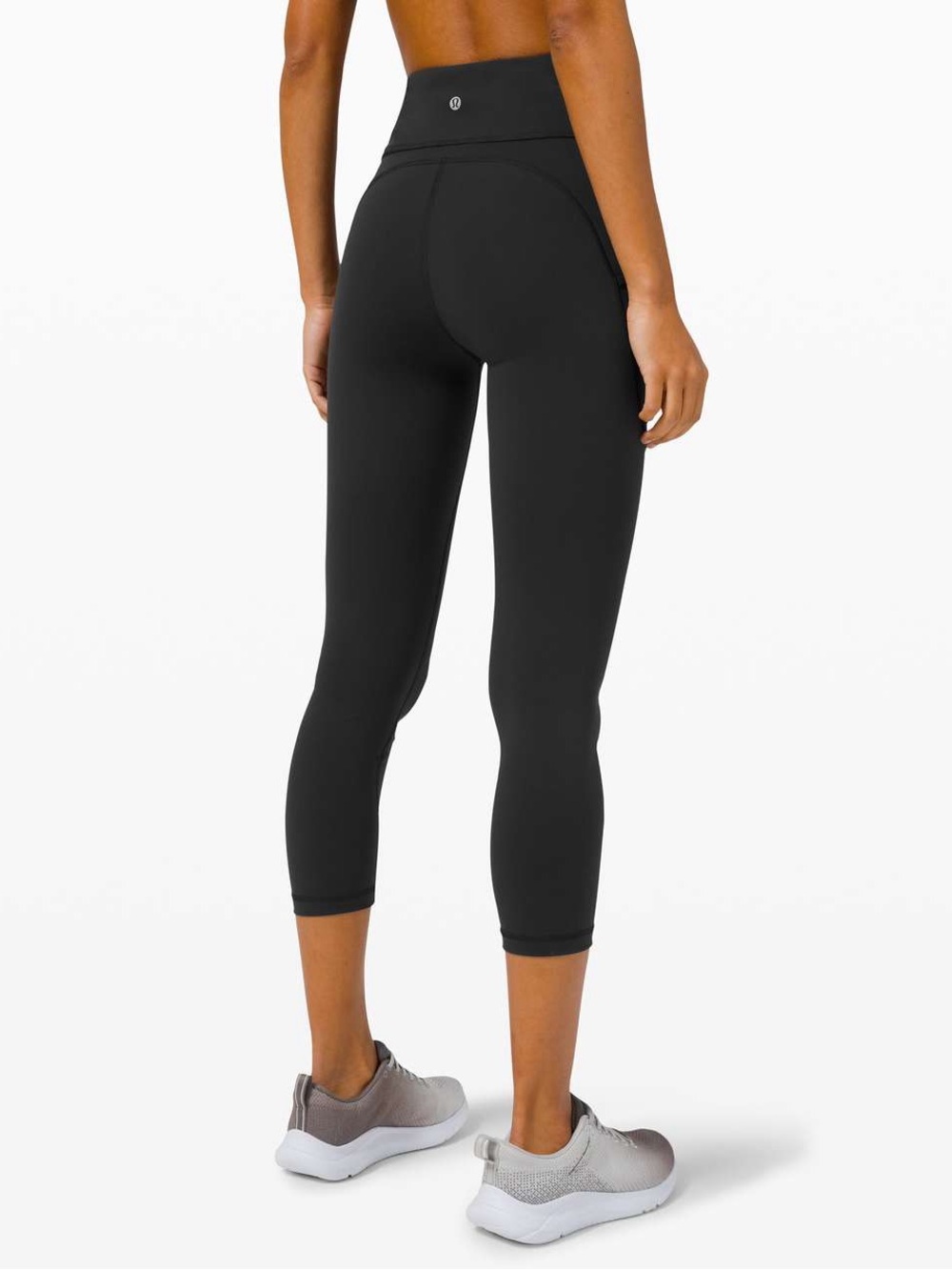 Lululemon Invigorate High-Rise Crop 23" in Black Size 4